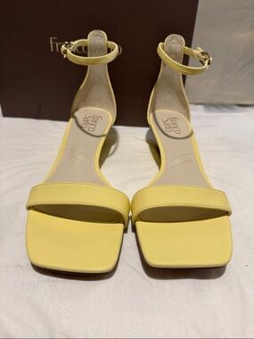 NIB Franco sarto sandals size 8.